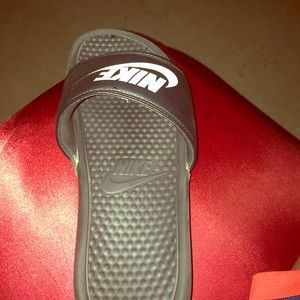 Nike slides